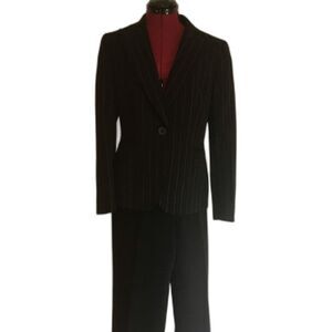 Tahari ASL Pantsuit Size 8 Black & White Pinstripe 2-Piece Set Blazer & Pants